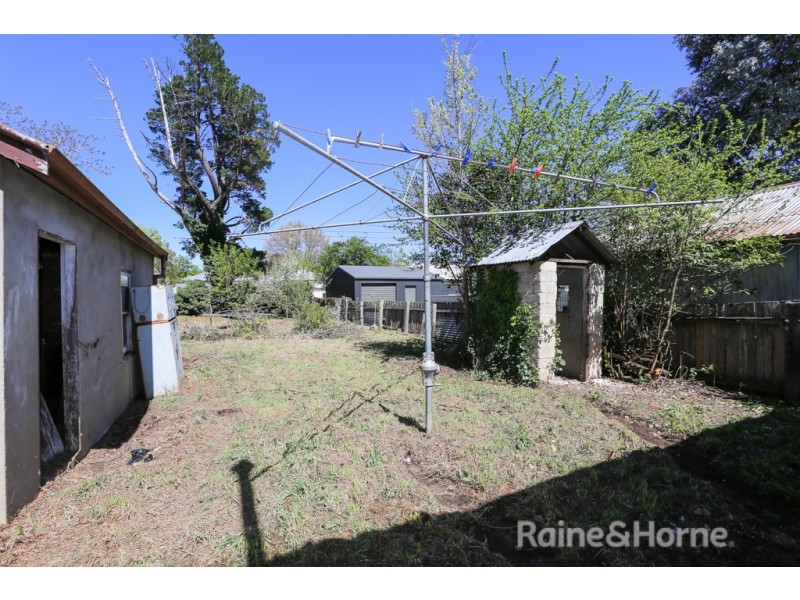 82 Stanley Street, Bathurst NSW 2795