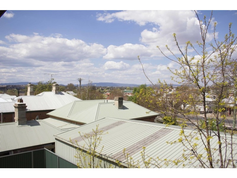 8/297 Russell Street, Bathurst NSW 2795