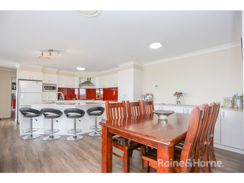 147 Blue Ridge Drive, White Rock NSW 2795