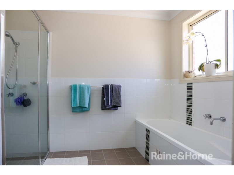 147 Blue Ridge Drive, White Rock NSW 2795