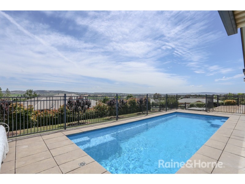 147 Blue Ridge Drive, White Rock NSW 2795