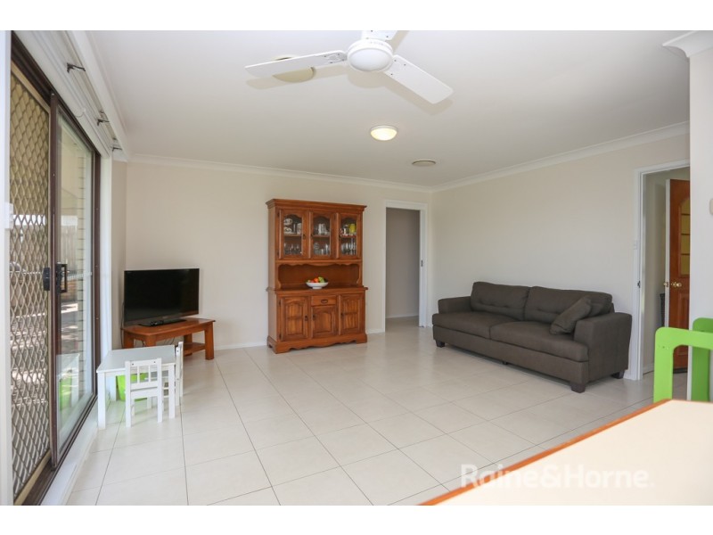 18 Pellion Place, Windradyne NSW 2795