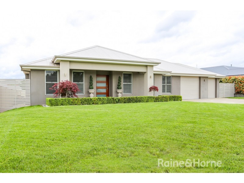 6 Joubert Drive, Llanarth NSW 2795