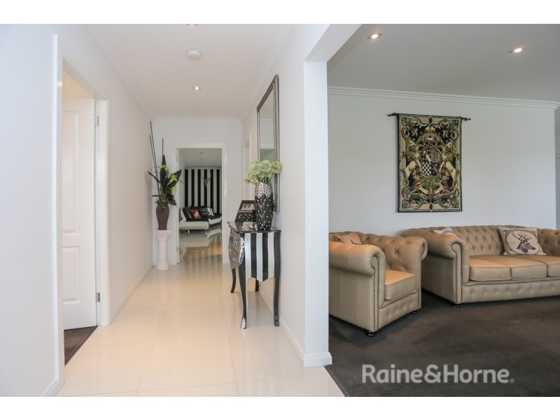 6 Joubert Drive, Llanarth NSW 2795