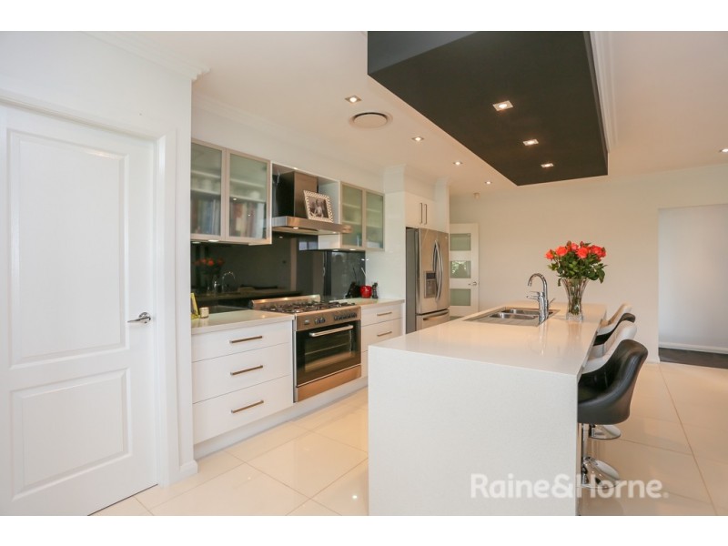 6 Joubert Drive, Llanarth NSW 2795