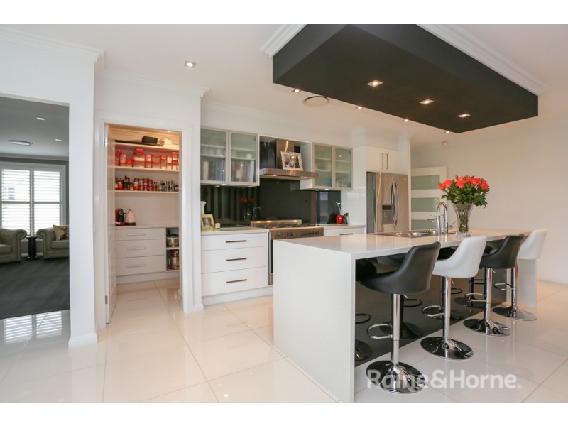 6 Joubert Drive, Llanarth NSW 2795