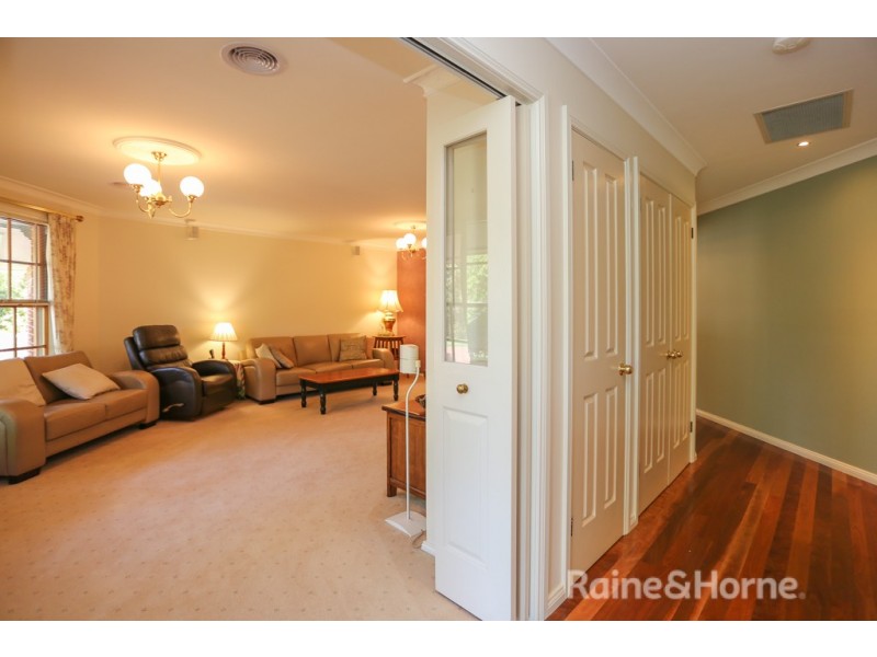 11 Maple Close, Kelso NSW 2795