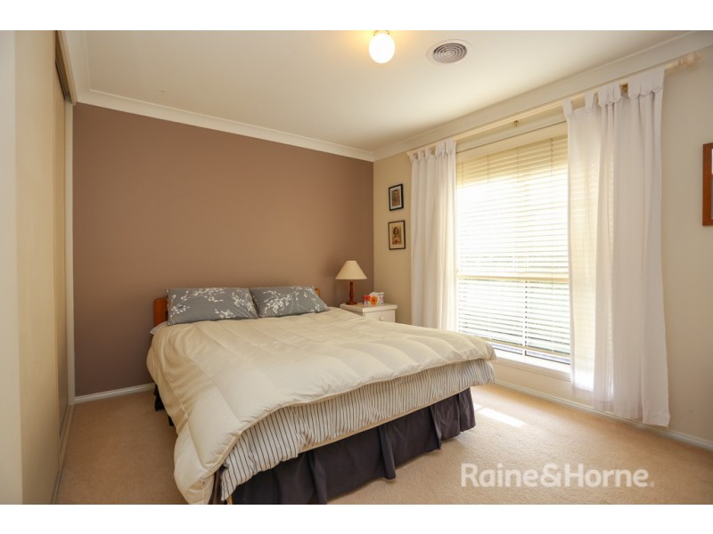 11 Maple Close, Kelso NSW 2795