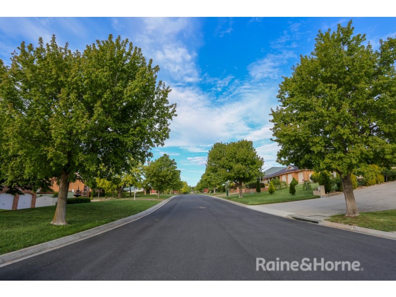 11 Maple Close, Kelso NSW 2795