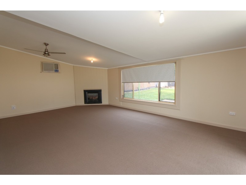 9 WELLINGTON STREET, Eglinton NSW 2795
