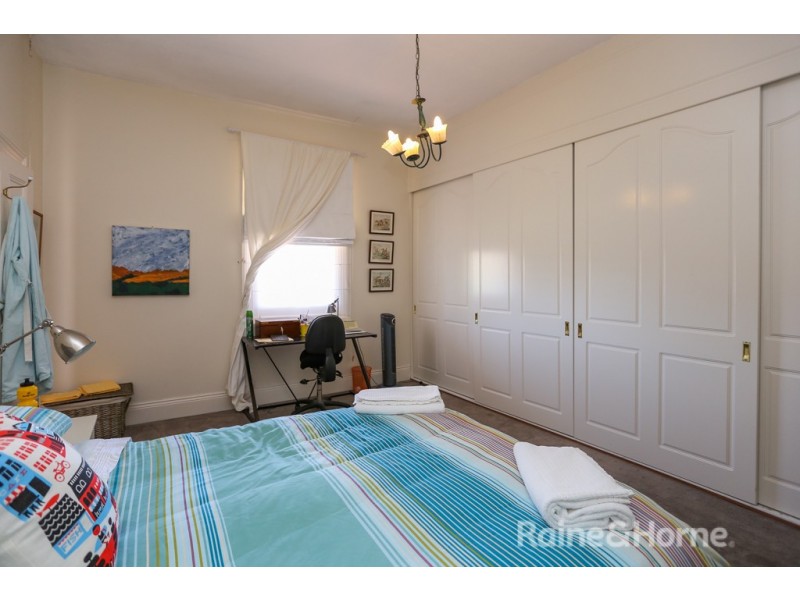 226 Lambert Street, Bathurst NSW 2795