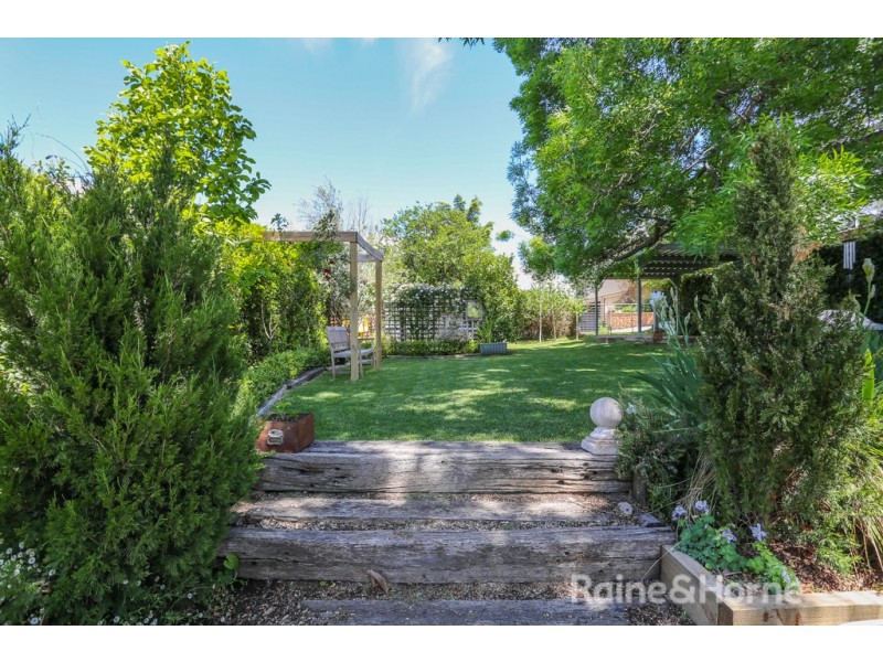 226 Lambert Street, Bathurst NSW 2795