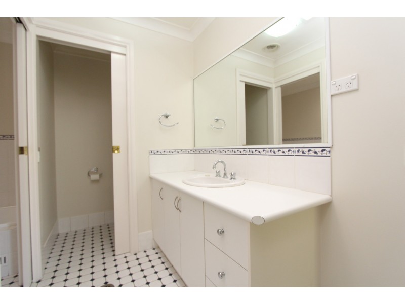 6/204 Rocket St, Bathurst NSW 2795