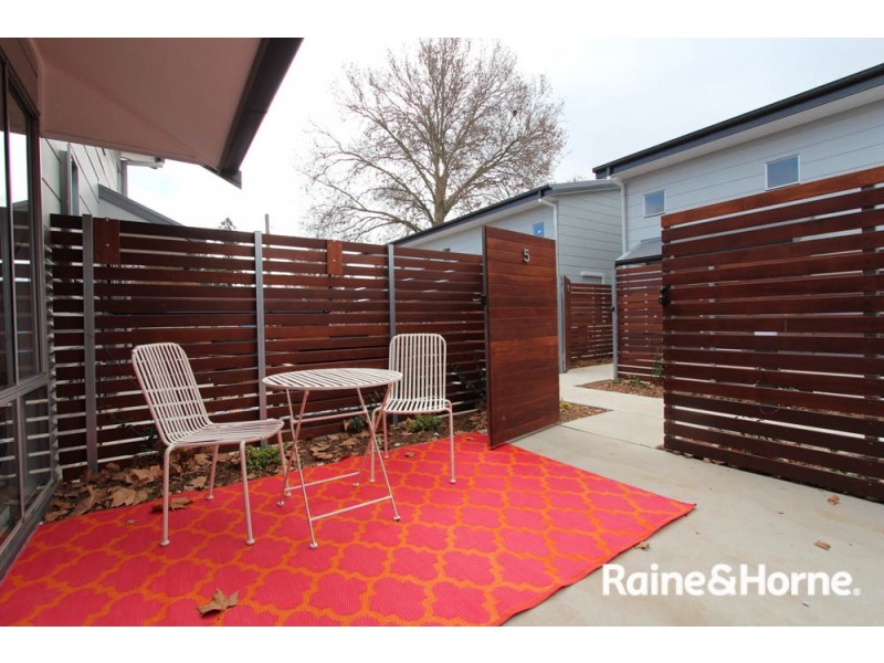 5/94 Havannah St, Bathurst NSW 2795