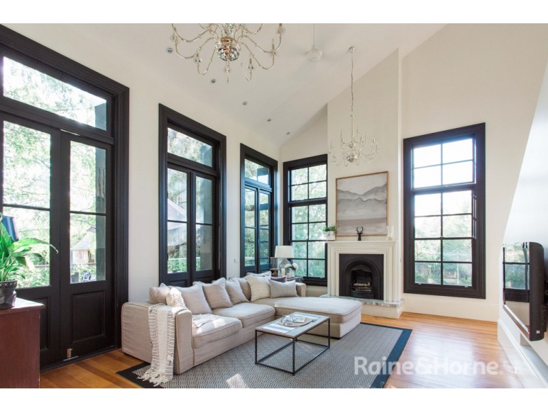 208-210 HOPE STREET, Bathurst NSW 2795