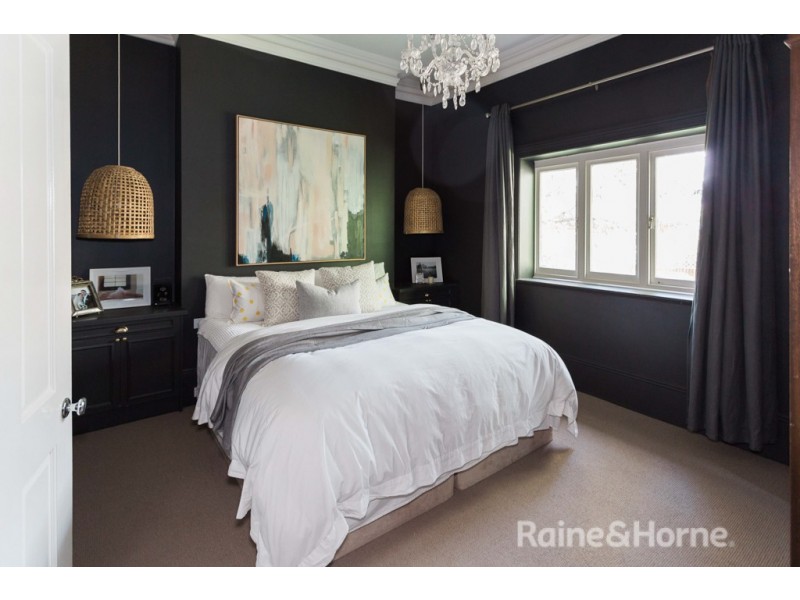 208-210 HOPE STREET, Bathurst NSW 2795