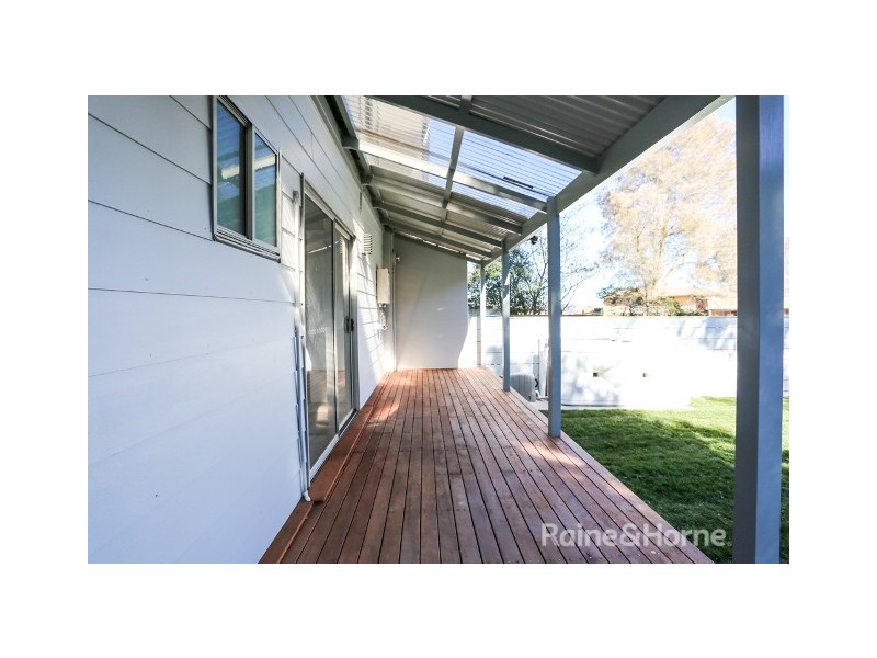 10 Rivett Place, Bathurst NSW 2795