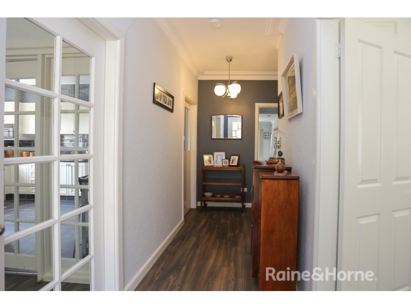 10 Torch Street, South Bathurst NSW 2795