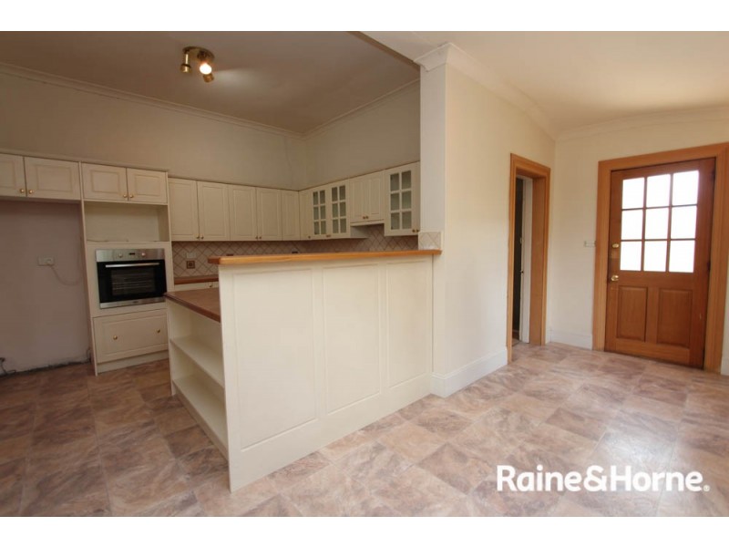 169 William Street, Bathurst NSW 2795