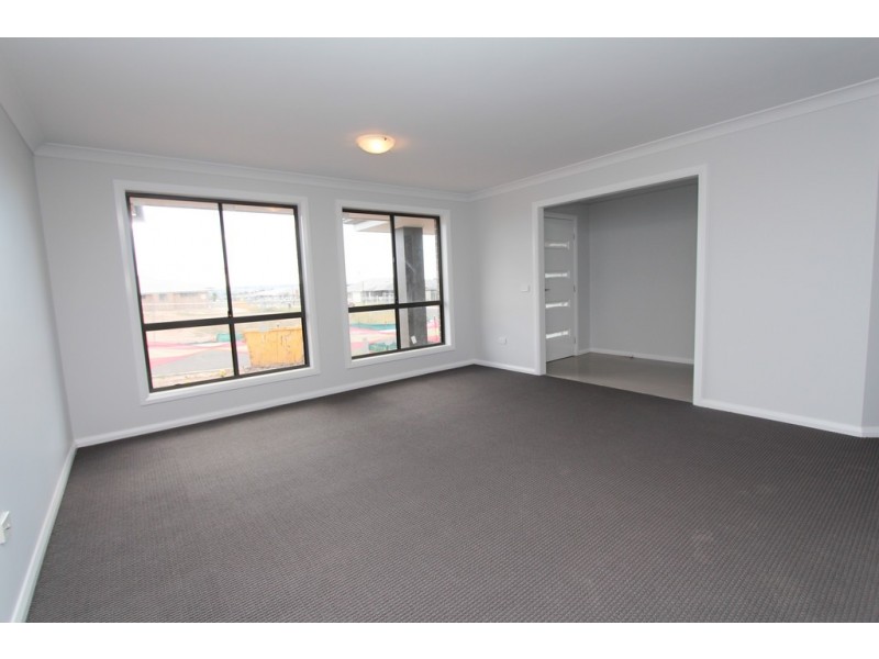 87 Basalt Way, Kelso NSW 2795