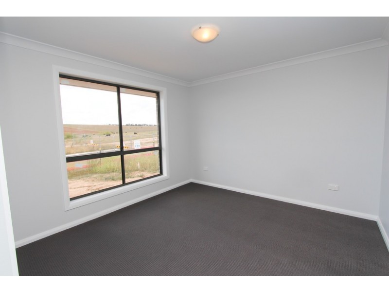 87 Basalt Way, Kelso NSW 2795