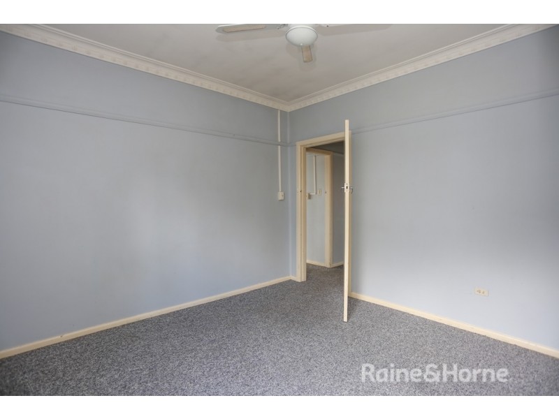 122 Sydney Road, Kelso NSW 2795