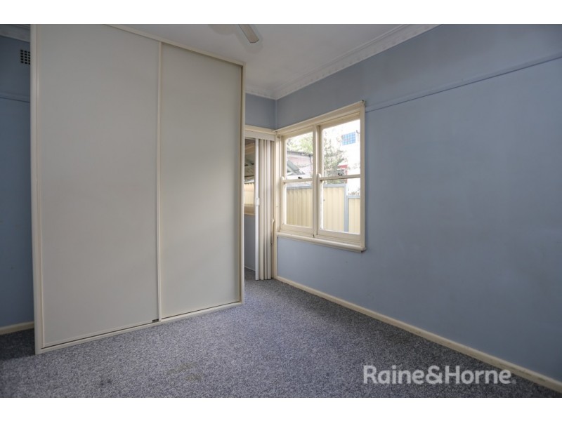 122 Sydney Road, Kelso NSW 2795