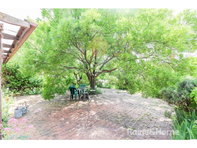 11 Busby Street, South Bathurst NSW 2795