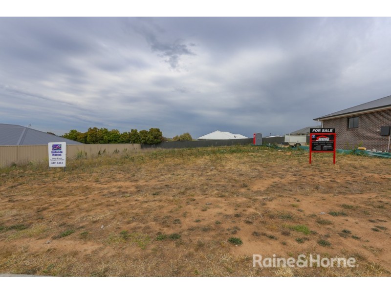 15 Cheviot Drive, Kelso NSW 2795