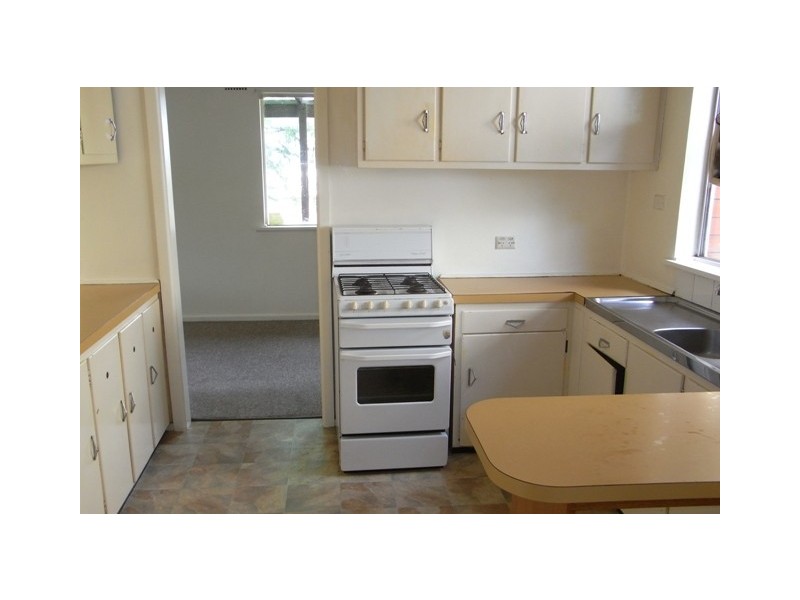 14 Spencer St, Bathurst NSW 2795