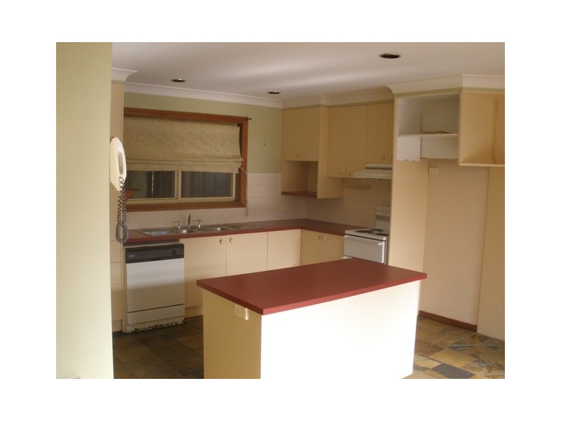 222 Peel St, Bathurst NSW 2795
