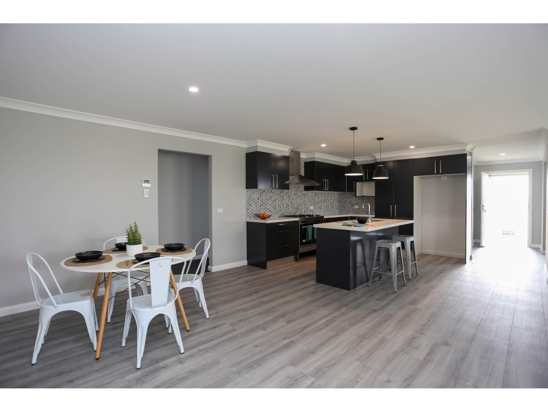 12 Ignatius Place, Kelso NSW 2795