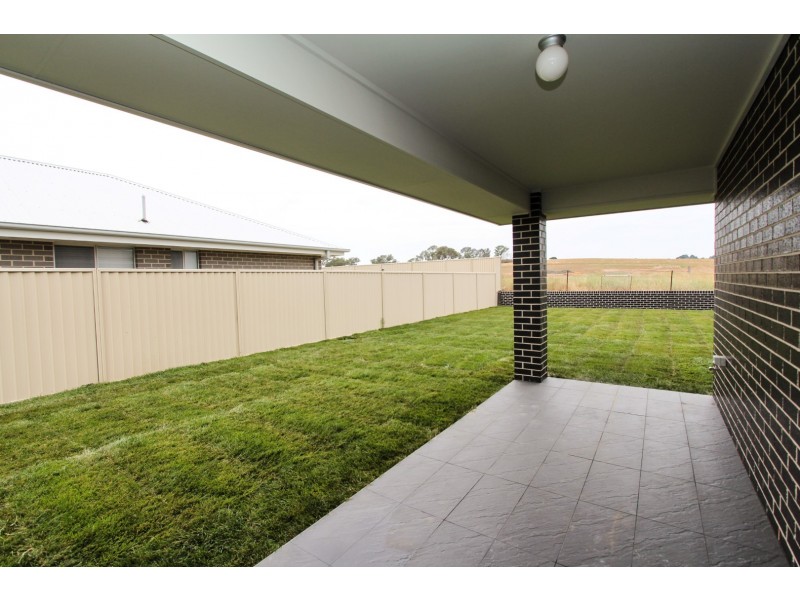 12 Ignatius Place, Kelso NSW 2795
