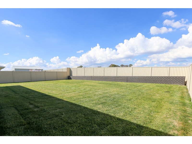 12 Ignatius Place, Kelso NSW 2795