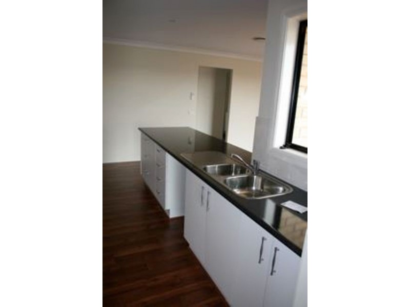 5 Adam St, Bathurst NSW 2795