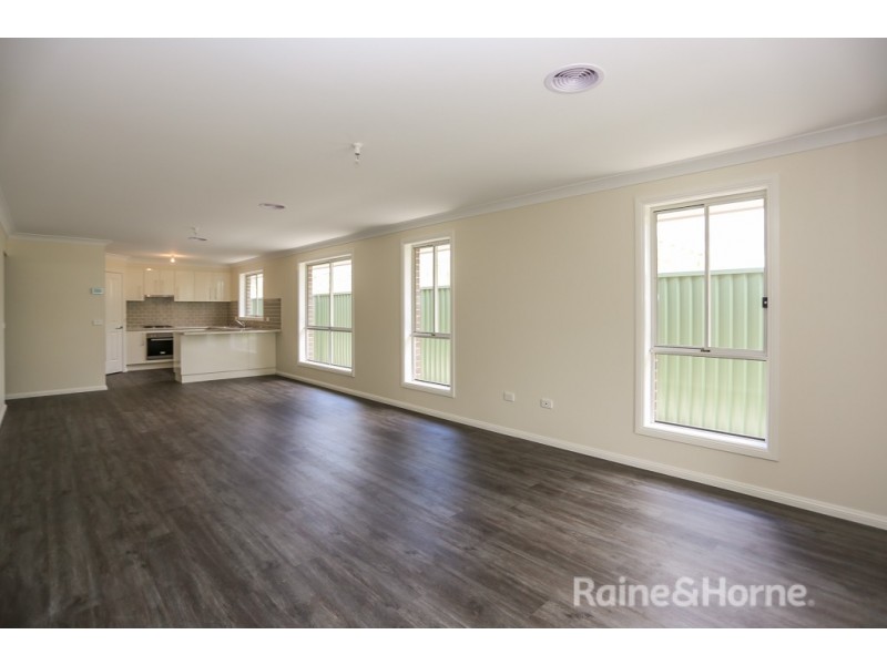 6a Matthews Street, Windradyne NSW 2795