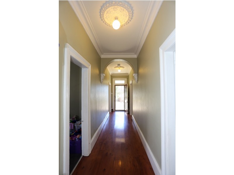 16 Vittoria Street, Bathurst NSW 2795