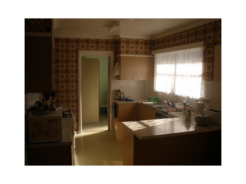 4 Miriyan Dr, Kelso NSW 2795