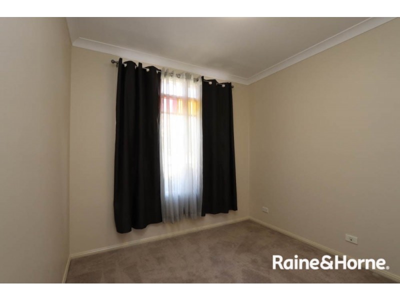 1/151 Lambert Street, Bathurst NSW 2795