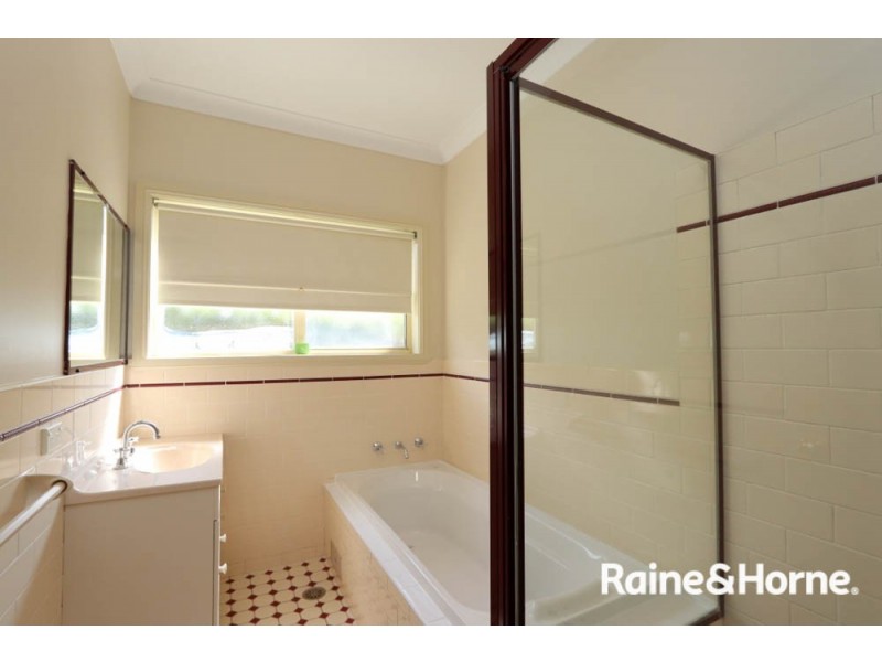 1/151 Lambert Street, Bathurst NSW 2795