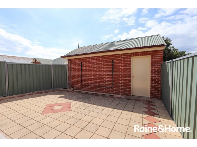 1/151 Lambert Street, Bathurst NSW 2795