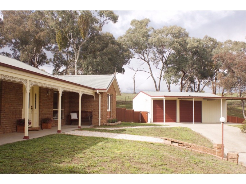 15 Glenhaven Crescent, Perthville NSW 2795