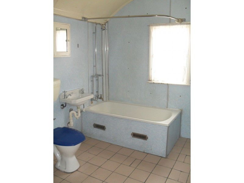 1/216 Russell St, Bathurst NSW 2795