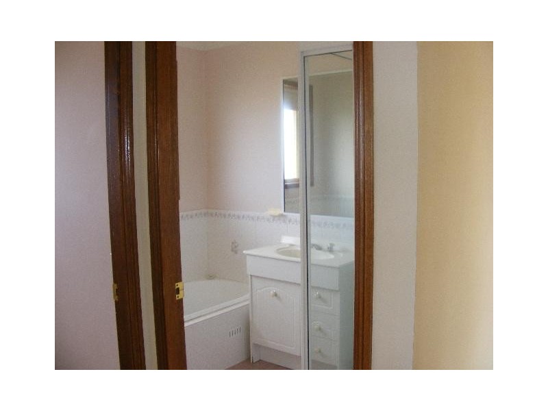 45 Opperman Way, Bathurst NSW 2795