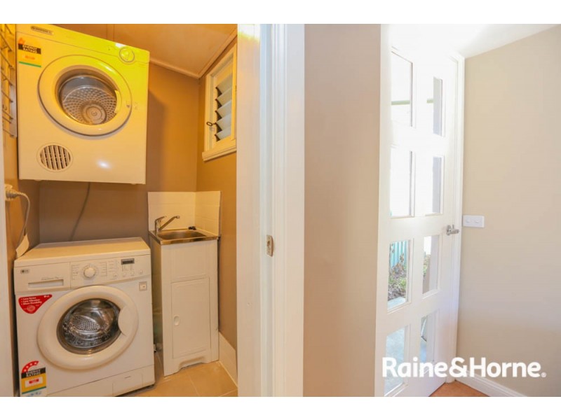 324 Howick Street, Bathurst NSW 2795