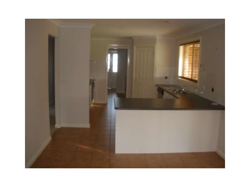 12 Birch St, Kelso NSW 2795