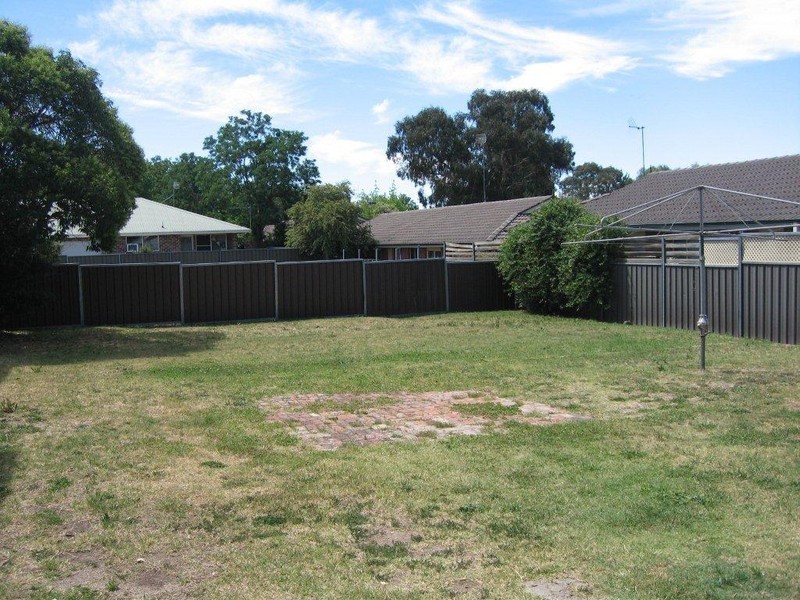 103 Stewart St, Bathurst NSW 2795