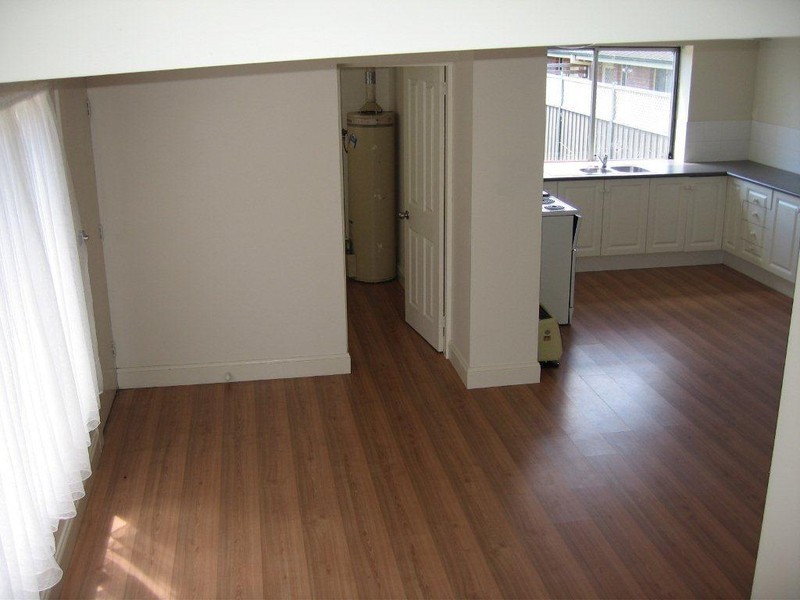 103 Stewart St, Bathurst NSW 2795