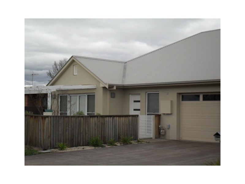 14 RANKIN, Bathurst NSW 2795