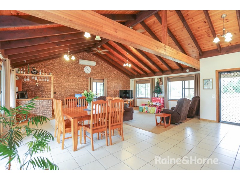 59 Woodside Drive, Mount Rankin NSW 2795